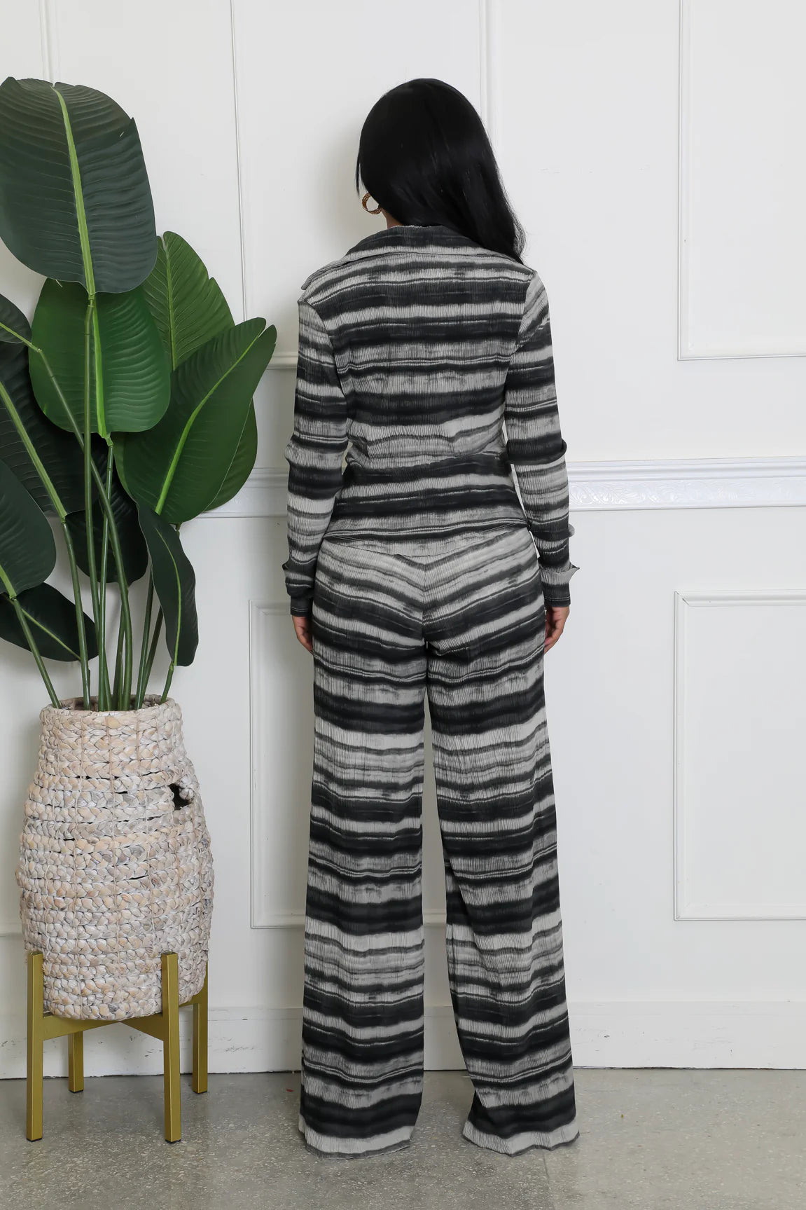 “Bold Lines chic”